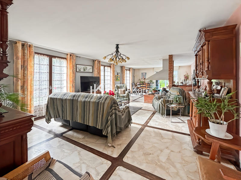 Maison - 175 m² - 6 pièces