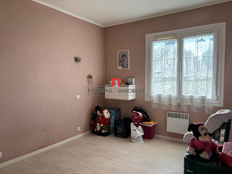 Maison - 208 m² - 9 pièces