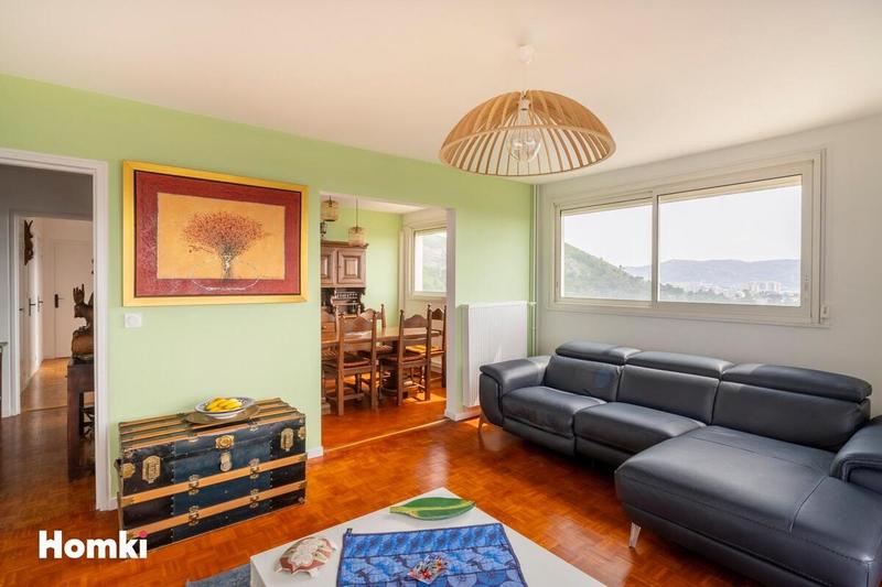 Appartement - 80 m² - 3 pièces