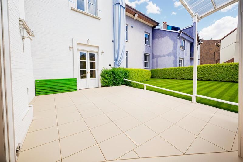 Appartement - 220 m² - 8 pièces