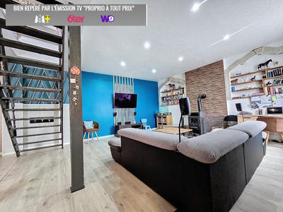 Maison - 222 m² - 9 pièces