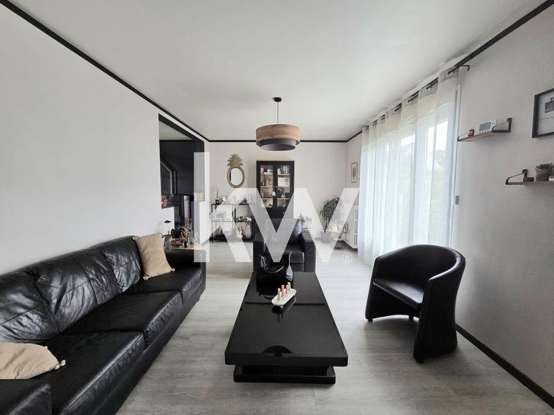 Maison traditionnelle - 115 m² - 6 pièces