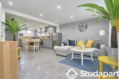 Chambre - 12 m² - 1 pièce