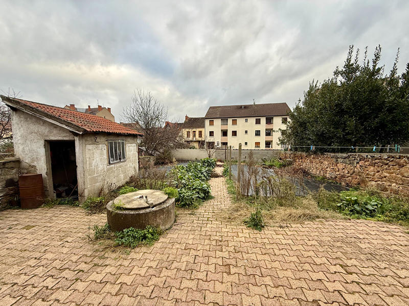 Maison - 151 m² - 10 pièces