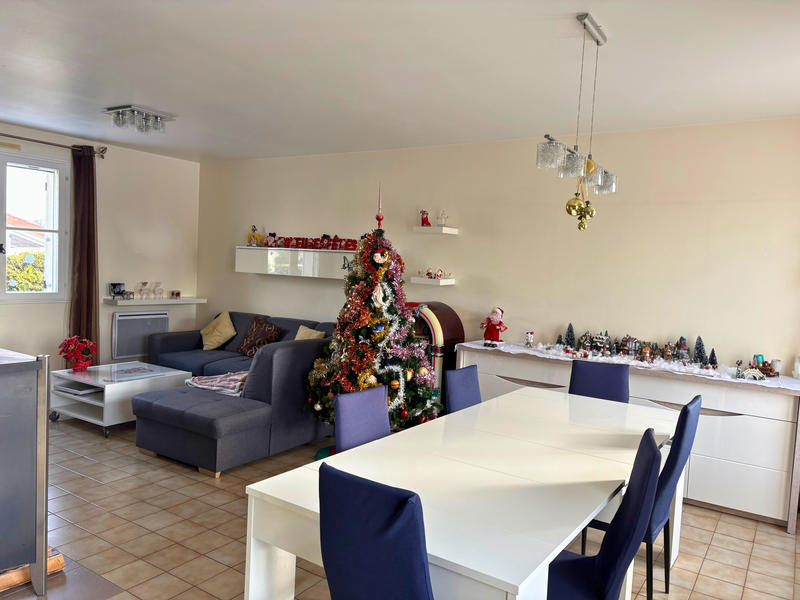 Maison - 98 m² - 4 pièces