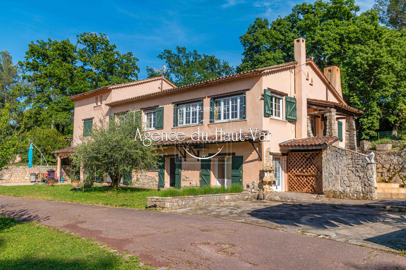 Villa - 230 m² - 7 pièces