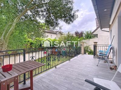 Maison - 145 m² - 8 pièces