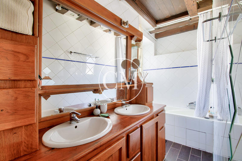 Appartement - 146 m² - 5 pièces