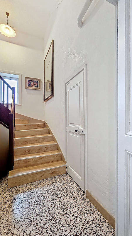 Maison - 284 m² - 8 pièces