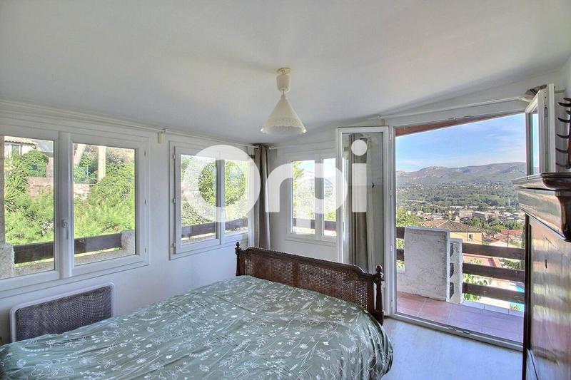 Maison - 162 m² - 5 pièces