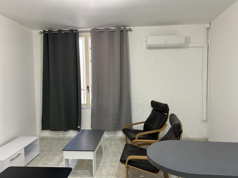 Studio - 24 m² - 1 pièce