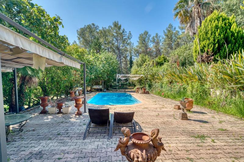 Bastide - 430 m² - 7 pièces