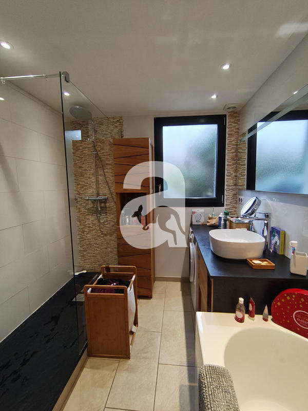 Maison ancienne - 103 m² - 5 pièces