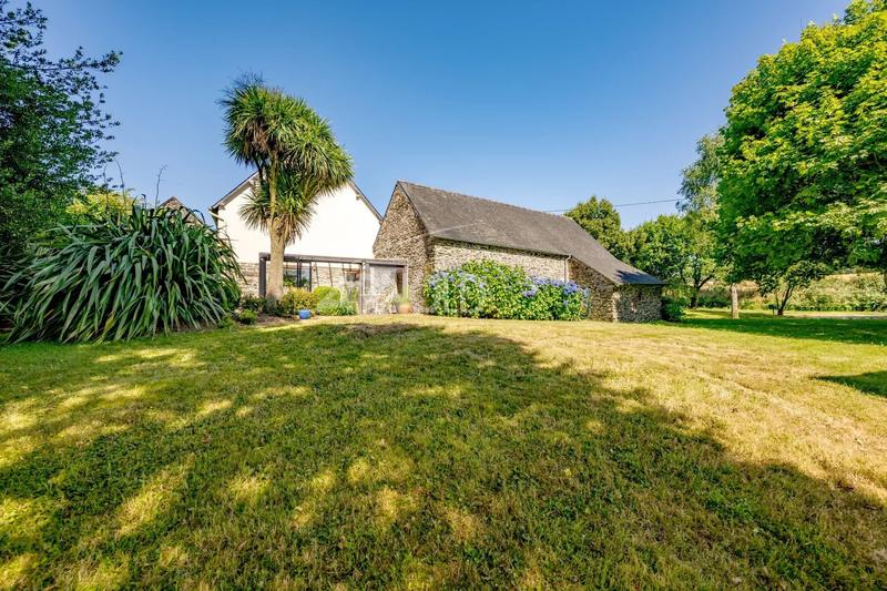 Maison - 137 m² - 8 pièces