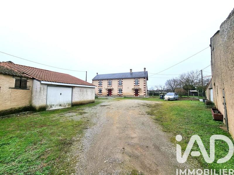 Maison de village - 224 m² - 9 pièces