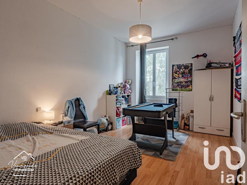 Maison - 225 m² - 6 pièces