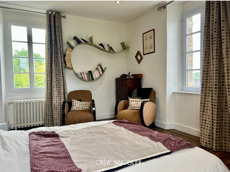 Maison - 190 m² - 8 pièces