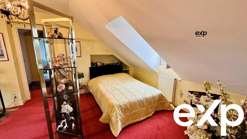 Appartement - 179 m² - 6 pièces