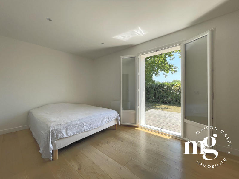 Maison - 187 m² - 8 pièces