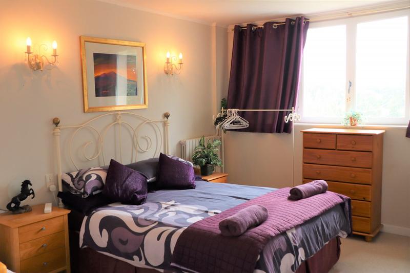 Maison - 250 m² - 9 pièces