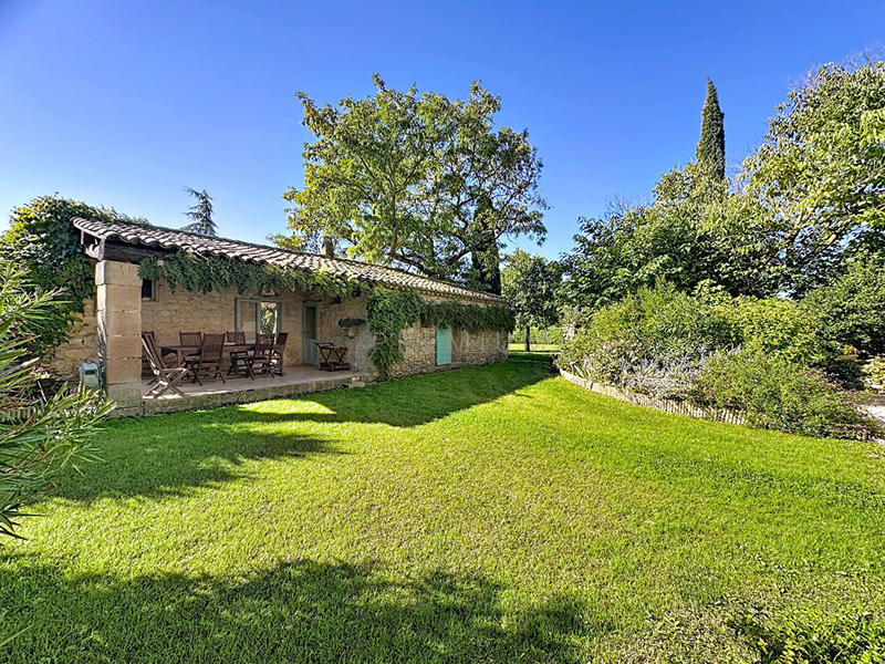 Maison - 331 m² - 9 pièces