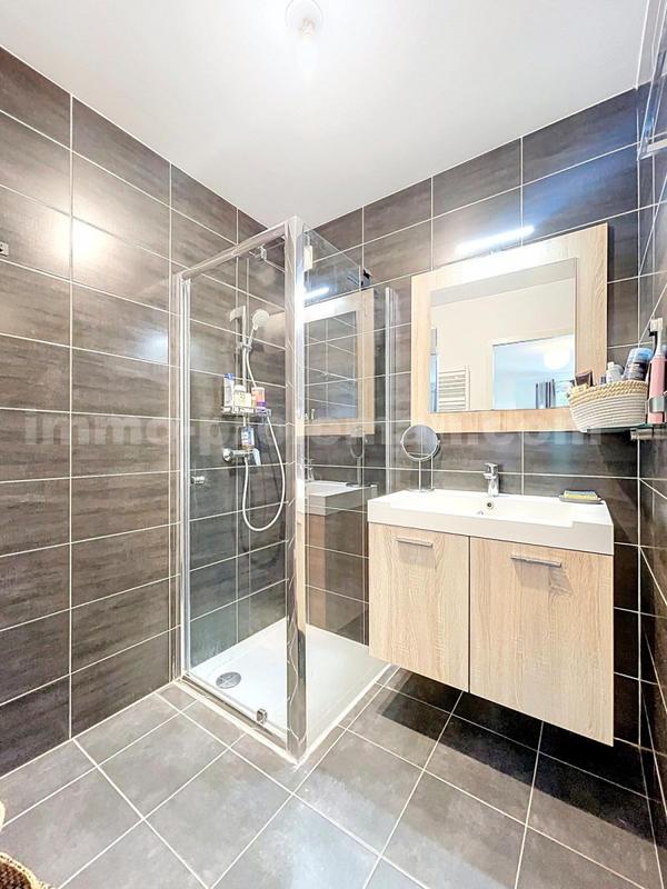 Appartement - 82 m² - 4 pièces