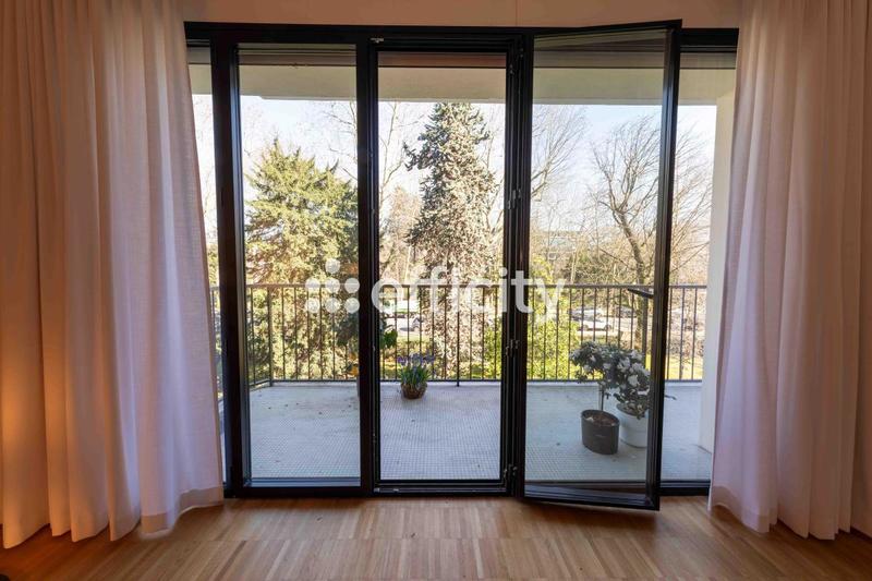 Appartement - 94 m² - 4 pièces