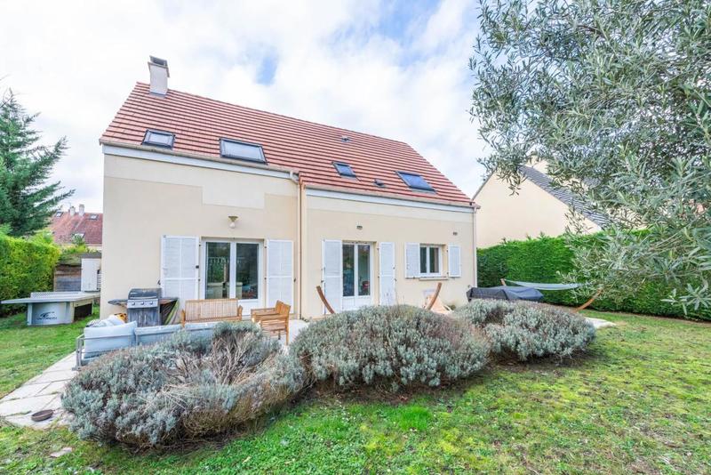 Maison - 162 m² - 7 pièces