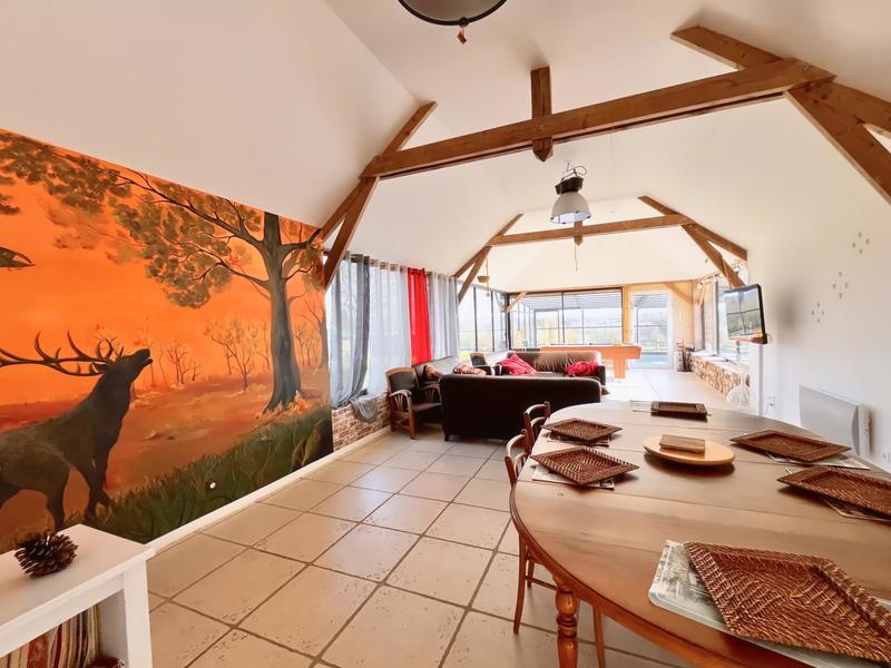 Maison - 324 m² - 11 pièces