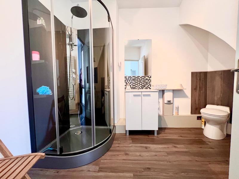 Maison - 205 m² - 9 pièces