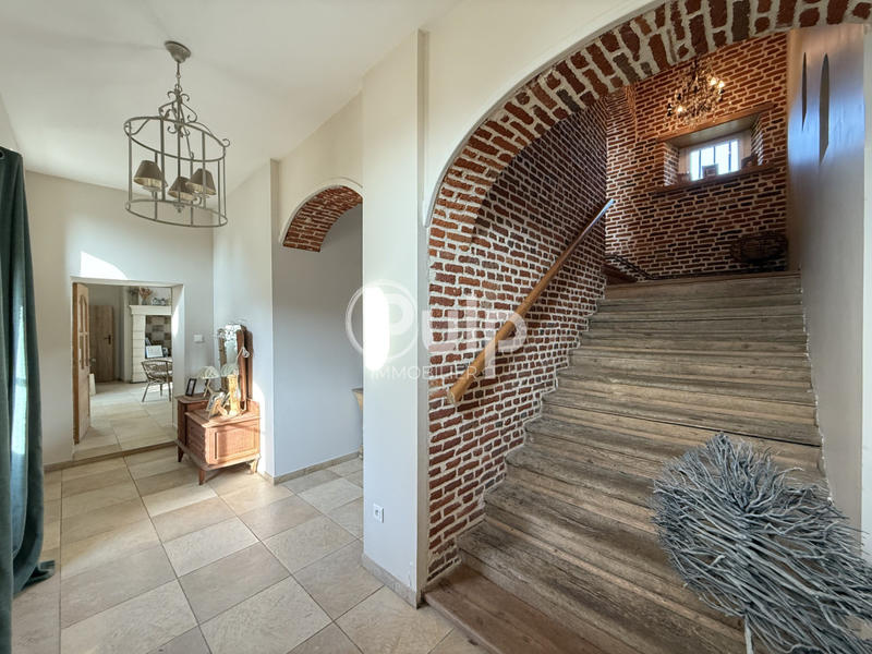 Demeure - 318 m² - 8 pièces