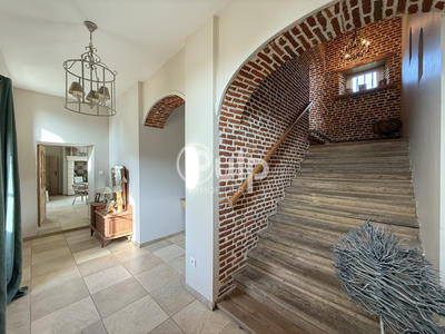 Demeure - 318 m² - 8 pièces