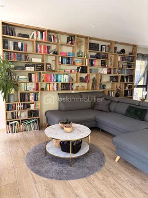 Pavillon - 180 m² - 8 pièces