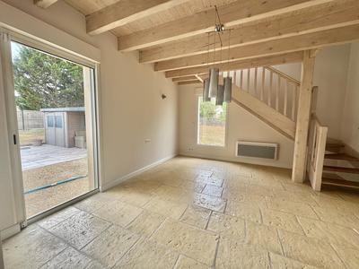 Maison - 249 m² - 11 pièces