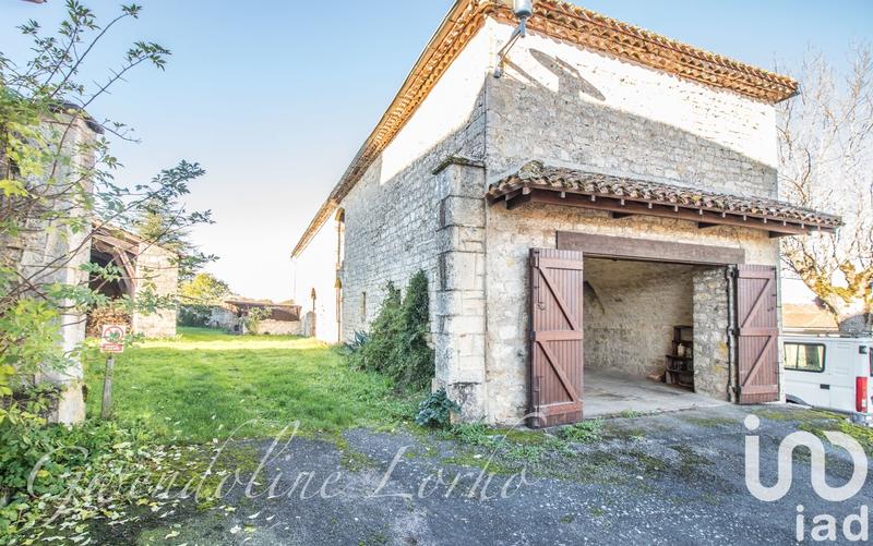 Maison - 212 m² - 8 pièces