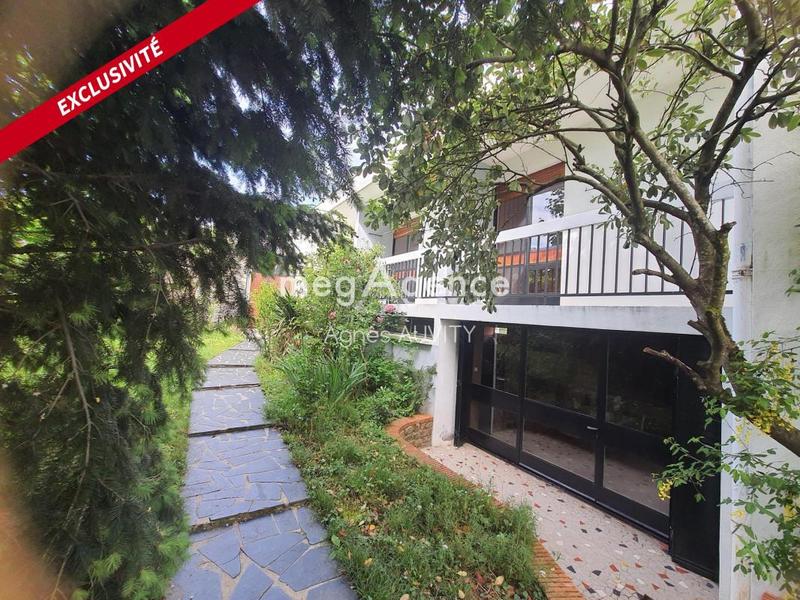 Maison d'architecte - 162 m² - 9 pièces