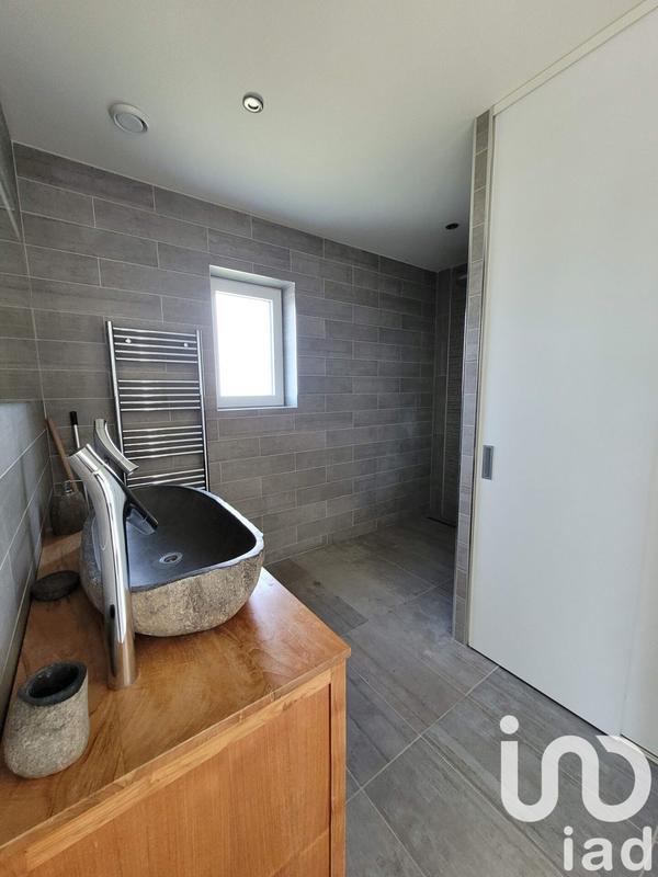 Maison - 137 m² - 5 pièces