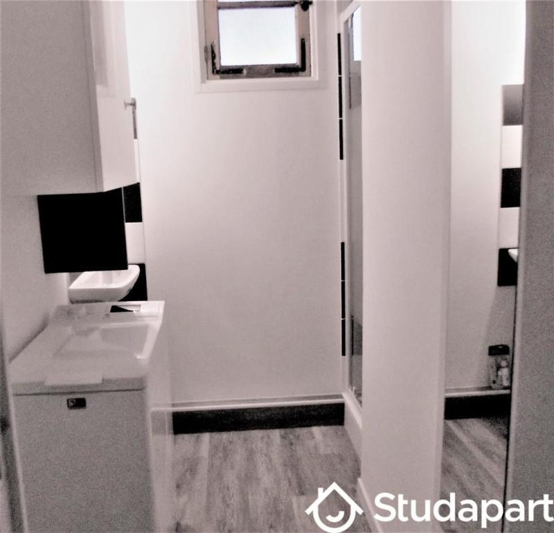 Chambre - 13 m² - 1 pièce