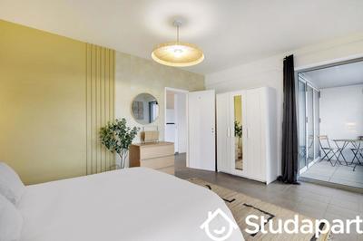 Chambre - 9 m² - 1 pièce