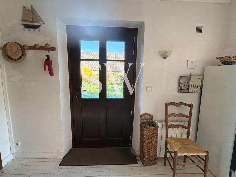 Maison - 200 m² - 9 pièces