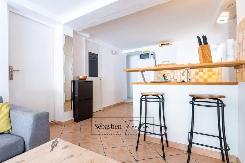 Maison - 210 m² - 8 pièces