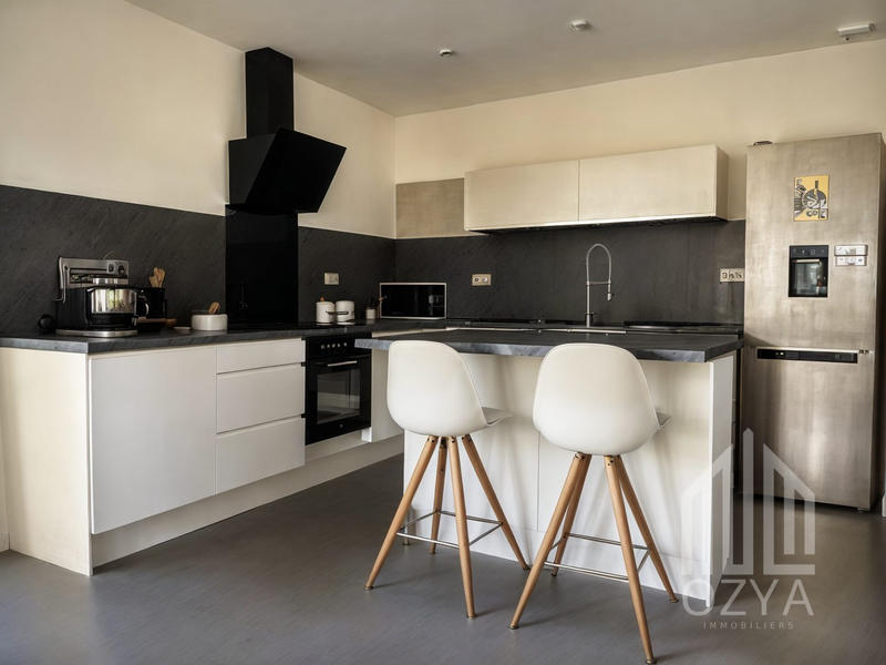 Maison - 105 m² - 4 pièces