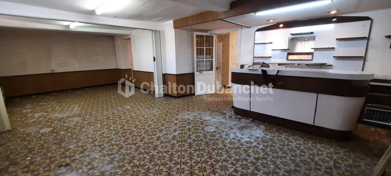 Maison - 195 m² - 8 pièces