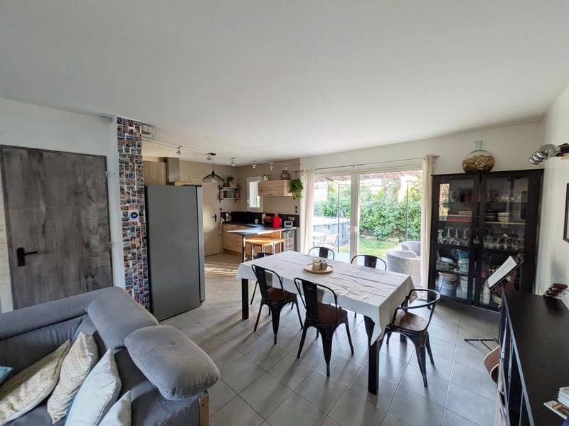 Maison - 80 m² - 4 pièces