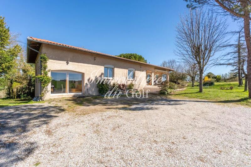 Maison - 272 m² - 8 pièces