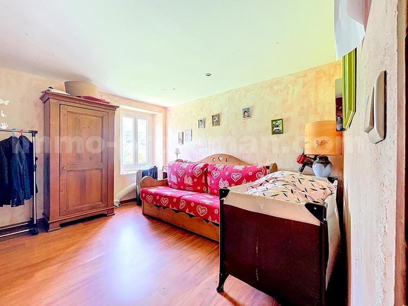 Corps de ferme - 238 m² - 7 pièces