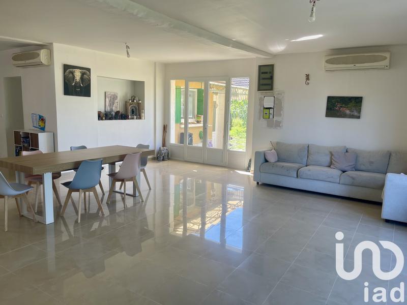 Maison - 230 m² - 9 pièces