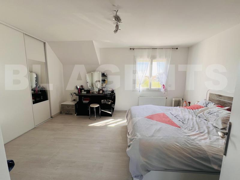 Duplex - 102 m² - 5 pièces