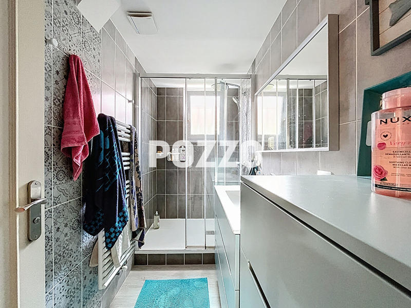 Maison - 166 m² - 6 pièces