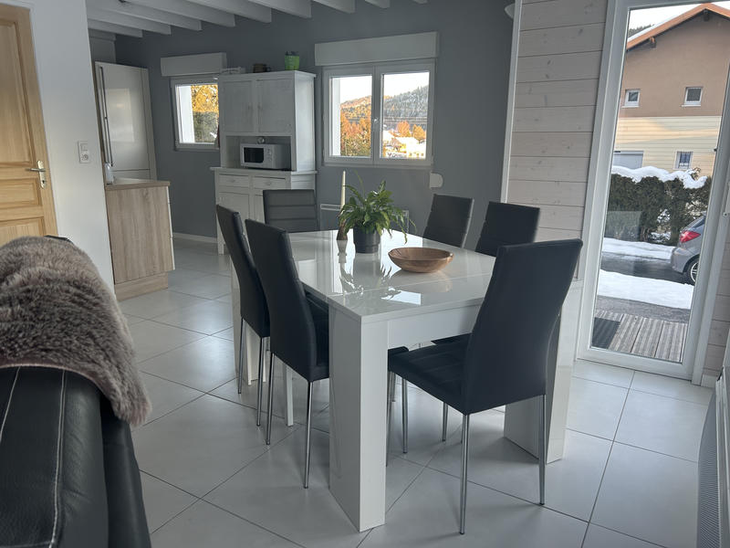 Villa - 100 m² - 5 pièces